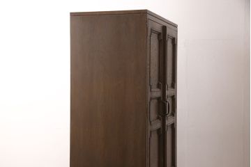 中古　永田良介商店　幾何学模様のデザインが目を引く鏡付きワードローブ(洋服タンス)(R-053382)