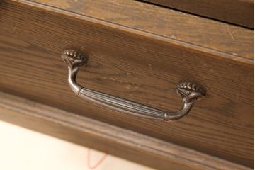 中古　永田良介商店　幾何学模様のデザインが目を引く鏡付きワードローブ(洋服タンス)(R-053383)