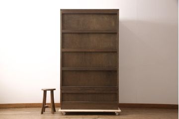 中古　永田良介商店　幾何学模様のデザインが目を引く鏡付きワードローブ(洋服タンス)(R-053383)