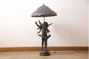 中古　アンティーク風　ステンドグラスがおしゃれ!ドラゴンフライの個性的なデザインが目を引くフロアスタンド(スタンドライト、照明)(R-053385)