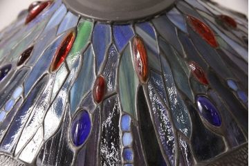 中古　アンティーク風　ステンドグラスがおしゃれ!ドラゴンフライの個性的なデザインが目を引くフロアスタンド(スタンドライト、照明)(R-053385)