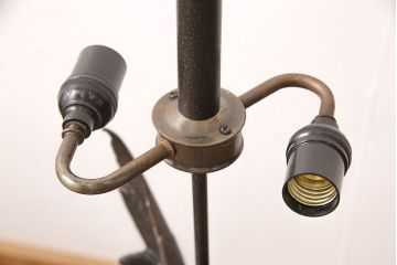 中古　アンティーク風　ステンドグラスがおしゃれ!ドラゴンフライの個性的なデザインが目を引くフロアスタンド(スタンドライト、照明)(R-053385)