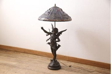 中古　アンティーク風　ステンドグラスがおしゃれ!ドラゴンフライの個性的なデザインが目を引くフロアスタンド(スタンドライト、照明)(R-053385)