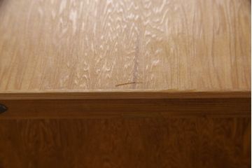 中古　民芸家具　屋久杉　蜜に詰まった杢目が美しく上品な文机(座机、在宅ワーク、在宅用ローテーブル、ワークデスク、引き出し)(R-053389)