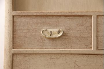 中古　リメイク　伝統工芸士・中沢和夫作　一峰　上品な和を演出する細やかな金具が魅力的な加茂桐箪笥・上段(胴丸、桐たんす、衣装箪笥、和タンス、洋服タンス)(R-053390)