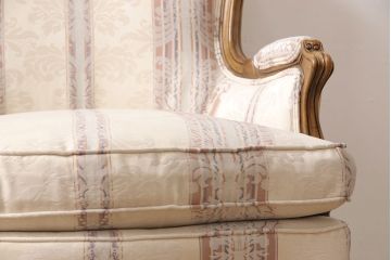 中古　美品　DREXEL HERITAGE(ドレクセルヘリテイジ)　 Upholstery(アップホルスタリー)　気品ある佇まいが高級感溢れるラウンジチェア(一人掛けソファ、1P、アームソファ)(定価約59万円)(R-053395)