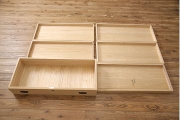 中古　美品　伝統工芸士・頓所芳男作　久光刻　細やかな意匠が光る金具が目を引く加茂桐箪笥(胴厚、桐たんす、和タンス、衣装箪笥、洋服タンス)(定価約130万円)(R-053396)