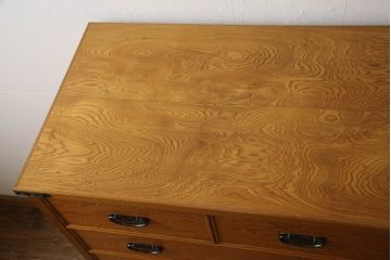 中古　屋久杉の密な杢目と細やかな金具が魅力的なチェスト(引き出し、和たんす、整理箪笥、収納タンス、衣装箪笥)(R-053398)