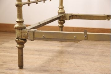 イギリスアンティーク　華やかな空間を演出してくれる真鍮製ベッドフレーム(シングルサイズ)(R-053405)