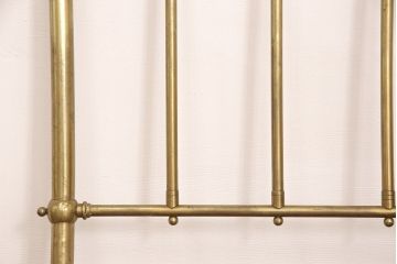 イギリスアンティーク　華やかな空間を演出してくれる真鍮製ベッドフレーム(シングルサイズ)(R-053405)