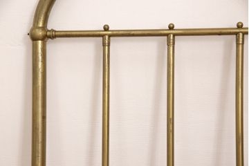 イギリスアンティーク　華やかな空間を演出してくれる真鍮製ベッドフレーム(シングルサイズ)(R-053405)