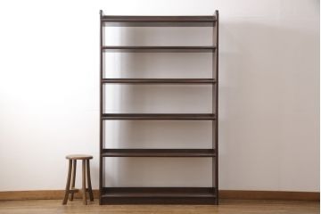 中古　希少!　民芸家具　シンプルなデザインで取り入れやすい本棚(ブックシェルフ、書棚、飾り棚、オープンラック)(R-053410)