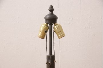 中古　ステンドグラス　真鍮　ロマンティックな空間づくりに活躍するスタンド照明(スタンドランプ、テーブルスタンド)(R-053417)