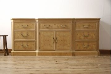 ヴィンテージ家具　DREXEL HERITAGE(ドレクセルヘリテイジ)　CORINTHIAN(コリンシャン)　ナチュラルな風合いが魅力のサイドボード(サイドチェスト、サイドキャビネット、ビンテージ)(R-053420)