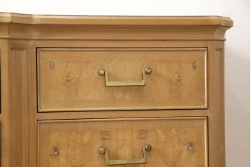 ヴィンテージ家具　DREXEL HERITAGE(ドレクセルヘリテイジ)　CORINTHIAN(コリンシャン)　ナチュラルな風合いが魅力のサイドボード(サイドチェスト、サイドキャビネット、ビンテージ)(R-053420)