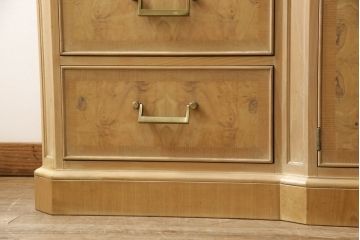 ヴィンテージ家具　DREXEL HERITAGE(ドレクセルヘリテイジ)　CORINTHIAN(コリンシャン)　ナチュラルな風合いが魅力のサイドボード(サイドチェスト、サイドキャビネット、ビンテージ)(R-053420)