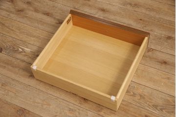 中古　美品　DREXEL HERITAGE(ドレクセルヘリテイジ)　FRANCESCA(フランチェスカ)シリーズ　気品ある佇まいが高級感を醸し出すサイドテーブル(電話台、ナイトテーブル、エンドテーブル、コンソールテーブル)(定価約30万円)(R-053422)