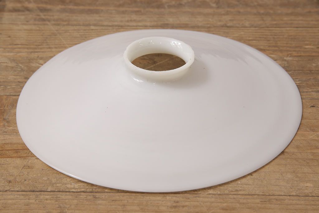 アンティーク照明　和製アンティーク　シンプルでありながらレトロな雰囲気を醸し出す平笠照明(天井照明、吊り下げ照明、ペンダントライト)(R-053427)