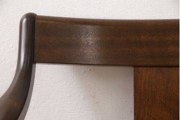 中古　美品　松本民芸家具　#77型　ラッシ座(ガマ座)がお洒落な曲肘イス(アームチェア、椅子)(定価約24万円)(R-053437)