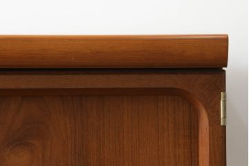 和製ビンテージ　チーク材　日田工芸　扉のデザインがお洒落なサイドボード(キャビネット、収納棚、戸棚、ヴィンテージ)(R-053440)