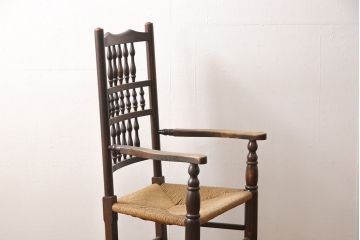 中古　松本民芸家具　♯21型　ラッシ座面がお洒落なスピンドルアームチェア(椅子、イス、ダイニングチェア)(定価約22万円)(R-053444)
