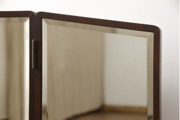 中古　北海道民芸家具　幅広いテイストに馴染むシンプルなデザインのミラー(三面鏡、姿見)(R-053456)