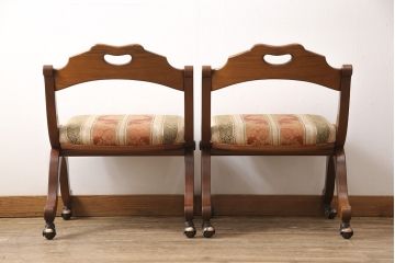 中古　美品　DREXEL HERITAGE(ドレクセルヘリテイジ)　光沢のあるファブリックが高級感を醸し出すキャスター付きダイニングチェア2脚セット(イス、椅子)(定価2脚で約40万円)(R-053458)