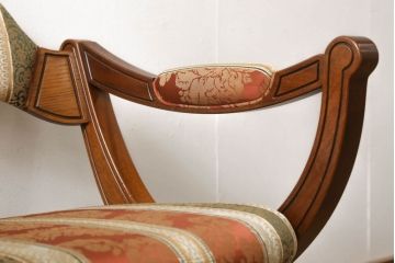 中古　DREXEL HERITAGE(ドレクセルヘリテイジ)　ESPERANTO(エスペラント)　光沢のあるファブリックが高級感を醸し出すアーム付きダイニングチェア(イス、椅子)(定価約24万円)(R-053460)