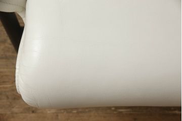 中古　美品　Cassina(カッシーナ)　VERANDA(ヴェランダ) ホワイトレザーの1Pソファ(一人掛け)(定価約80万円)(R-053461)