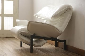 中古　美品　Cassina(カッシーナ)　VERANDA(ヴェランダ) ホワイトレザーの1Pソファ(一人掛け)(定価約80万円)(R-053462)