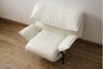 中古　美品　Cassina(カッシーナ)　VERANDA(ヴェランダ) ホワイトレザーの1Pソファ(一人掛け)(定価約80万円)(R-053462)