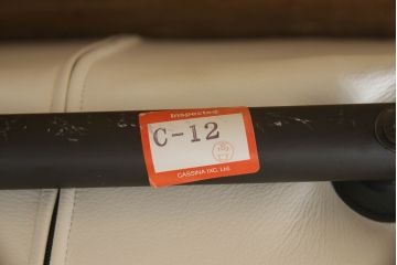 中古　美品　Cassina(カッシーナ)　VERANDA(ヴェランダ) ホワイトレザーの1Pソファ(一人掛け)(定価約80万円)(R-053462)