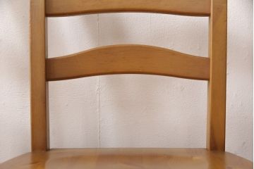 中古　美品　KOSUGA(コスガ)　PROVENCE(プロヴァンス)シリーズ　パイン材　温かみのある風合いが魅力的なダイニングチェア4脚セット(板座チェア)(R-053466)