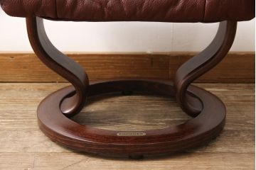 中古　EKORNES(エコーネス)　本革(レザー)　オットマン付き　ストレスレス レノ クラシック(M)(定価約37万9千円)(アームチェア、リクライニングチェア、椅子)(R-053467)