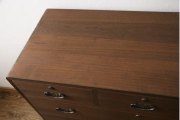 中古　国産　引き手金具の意匠が品の良さを漂わせる総桐箪笥(桐たんす、小袖たんす、和タンス)(並厚)(R-053468)