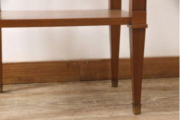 中古　美品　DREXEL HERITAGE(ドレクセルヘリテイジ)　品のある佇まいが美しいサイドテーブル(電話台、ナイトテーブル、コンソールテーブル)(R-053469)