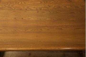 ヴィンテージ家具　イギリスビンテージ　ERCOL(アーコール)　エルム材　クラシカルな印象のダイニングテーブル(リフェクトリーテーブル)(R-053474)
