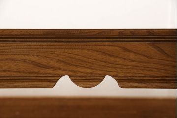 ヴィンテージ家具　イギリスビンテージ　ERCOL(アーコール)　エルム材　クラシカルな印象のダイニングテーブル(リフェクトリーテーブル)(R-053474)