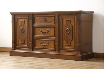 中古　美品　DREXEL HERITAGE(ドレクセルヘリテイジ)　FRANCESCA(フランチェスカ)シリーズ　高級感のある佇まいのサイドボード(クレデンザ、クリデンザ、収納棚、キャビネット、サイドキャビネット)(R-053478)