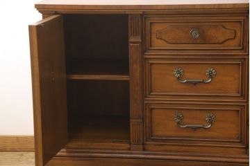 中古　美品　DREXEL HERITAGE(ドレクセルヘリテイジ)　FRANCESCA(フランチェスカ)シリーズ　高級感のある佇まいのサイドボード(クレデンザ、クリデンザ、収納棚、キャビネット、サイドキャビネット)(R-053478)