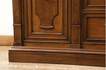中古　美品　DREXEL HERITAGE(ドレクセルヘリテイジ)　FRANCESCA(フランチェスカ)シリーズ　高級感のある佇まいのサイドボード(クレデンザ、クリデンザ、収納棚、キャビネット、サイドキャビネット)(R-053478)