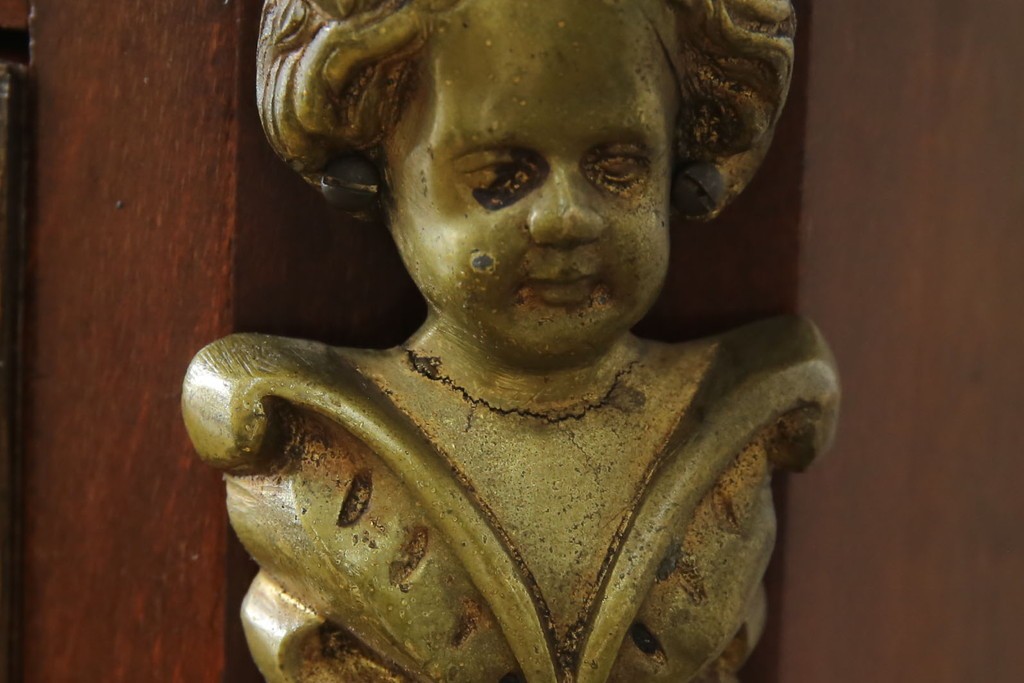 ヨーロッパヴィンテージ　高級品　マリネール　装飾が美しいスペイン製の縦型チェスト　定価約70万円相当　(R-053486)