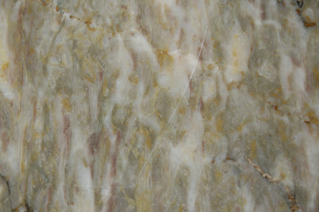 ヨーロッパヴィンテージ　高級品　マリネール　装飾が美しいスペイン製の縦型チェスト　定価約70万円相当　(R-053486)