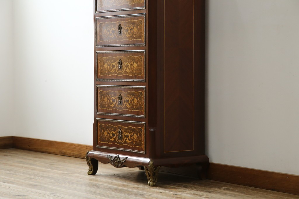 ヨーロッパヴィンテージ　高級品　マリネール　装飾が美しいスペイン製の縦型チェスト　定価約70万円相当　(R-053486)