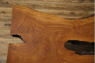 中古　美品　総漆塗り　手造り工芸家具　2wayで衝立にも!　上質な造りが魅力的なテーブル(パーテーション)　定価約80万円相当　(R-053489)