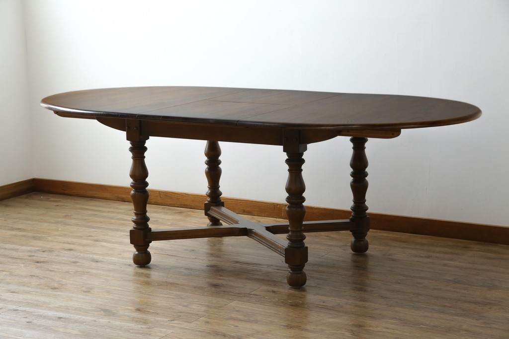 イギリスビンテージ　美品　ERCOL(アーコール)　ニレ材　クラシカルな雰囲気漂うドローリーフテーブル　(R-053490)