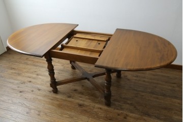 イギリスビンテージ　美品　ERCOL(アーコール)　ニレ材　クラシカルな雰囲気漂うドローリーフテーブル　(R-053490)