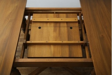 イギリスビンテージ　美品　ERCOL(アーコール)　ニレ材　クラシカルな雰囲気漂うドローリーフテーブル　(R-053490)