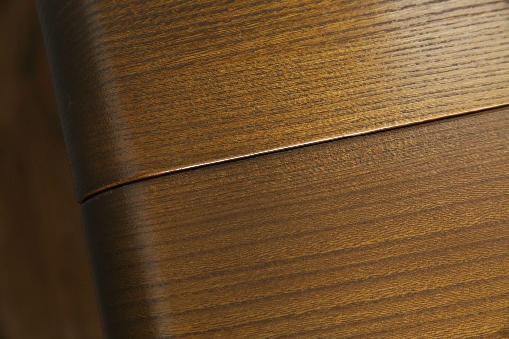 イギリスビンテージ　美品　ERCOL(アーコール)　ニレ材　クラシカルな雰囲気漂うドローリーフテーブル　(R-053490)