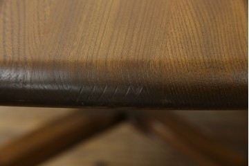 イギリスビンテージ　美品　ERCOL(アーコール)　ニレ材　クラシカルな雰囲気漂うドローリーフテーブル　(R-053490)